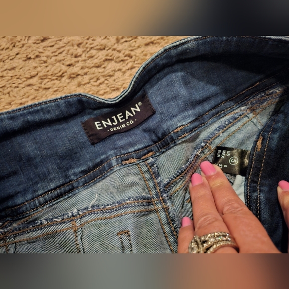 Jeans - Picture 3 of 3